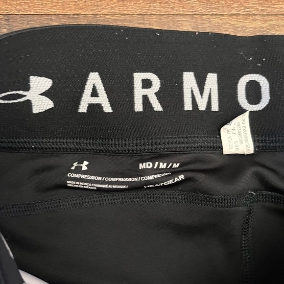 Under Armour Womens compression leggings Sz medium heat gear full length - Picture 4 of 5